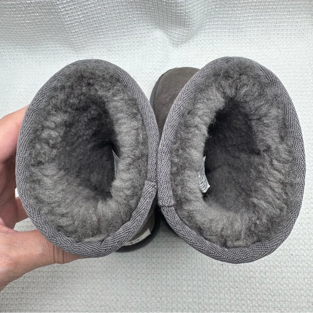 UGG Kids' Classic II Charcoal Suede Boots,Heart & S Detail, Infant sz 7